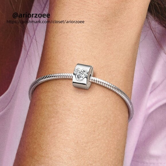 Pandora Disney Mickey Mouse & Minnie Mouse Clip Charm - Picture 4 of 4